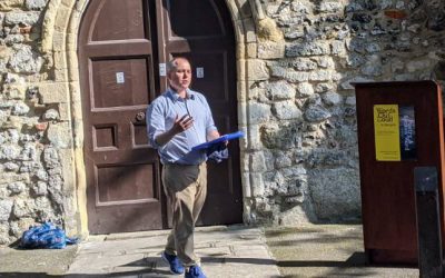Words Out Loud Reading in Priory Park a Sunny Success